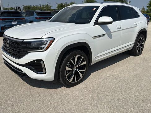 Used 2024 Volkswagen Atlas Cross Sport SEL Premium R-Line AWD/4WD image 3