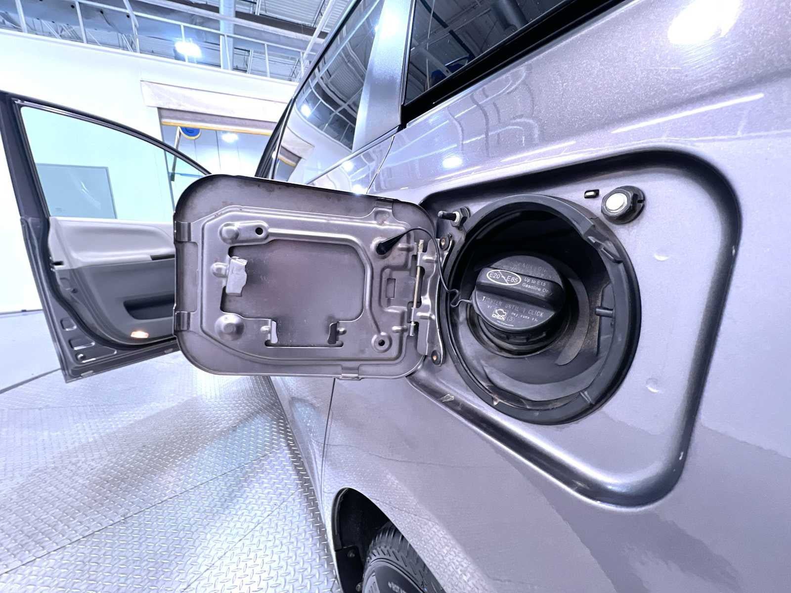 Used 2015 Toyota Sienna XLE FWD image 44