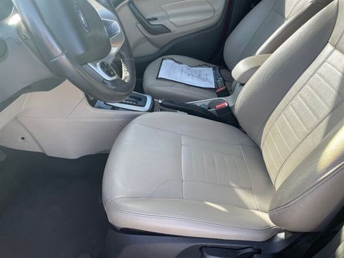 Used 2017 Ford Fiesta Titanium image 10