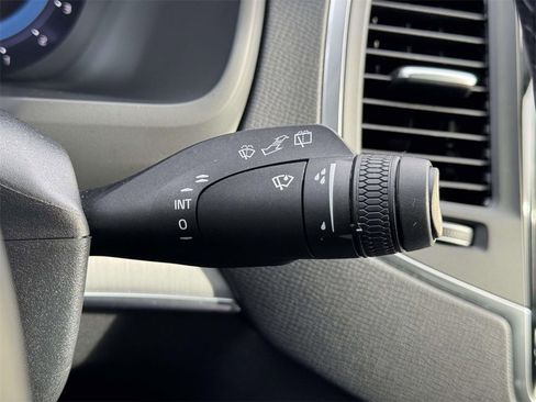 Certified 2024 Volvo XC90 B5 Core w/ Climate Package image 22