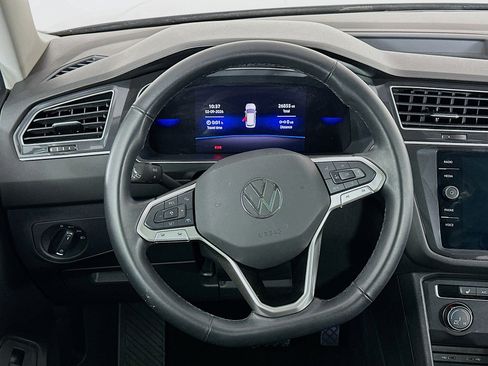 Used 2024 Volkswagen Tiguan Wolfsburg Edition image 18