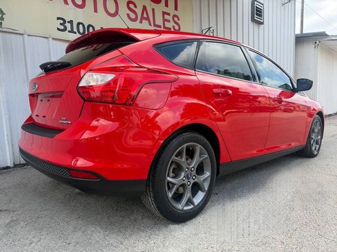 Used 2013 Ford Focus SE FWD image 4