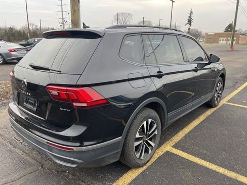 Used 2022 Volkswagen Tiguan S image 5