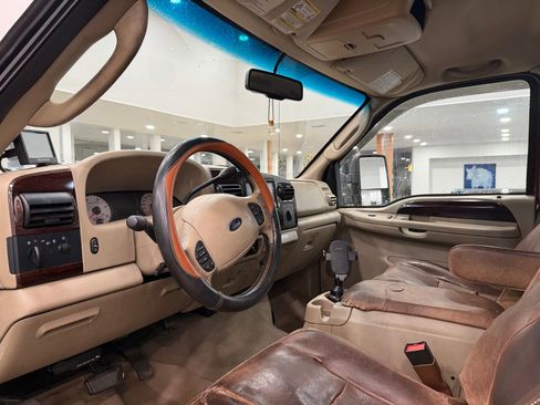 Used 2006 Ford F250 King Ranch image 5