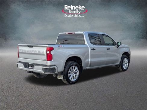 Used 2022 Chevrolet Silverado 1500 Custom image 5