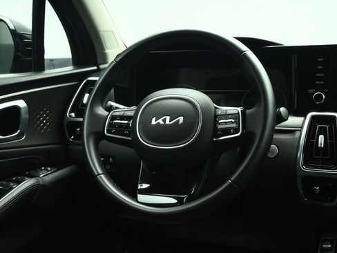 Used 2022 Kia Sorento SX AWD/4WD image 40
