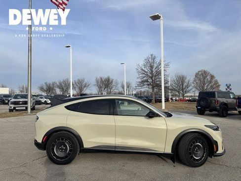 Certified 2025 Ford Mustang Mach-E GT image 9