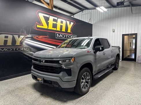 Used 2025 Chevrolet Silverado 1500 RST AWD/4WD image 1
