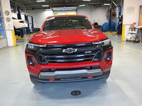 New 2026 Chevrolet Colorado Z71 w/ Technology Package AWD/4WD image 2