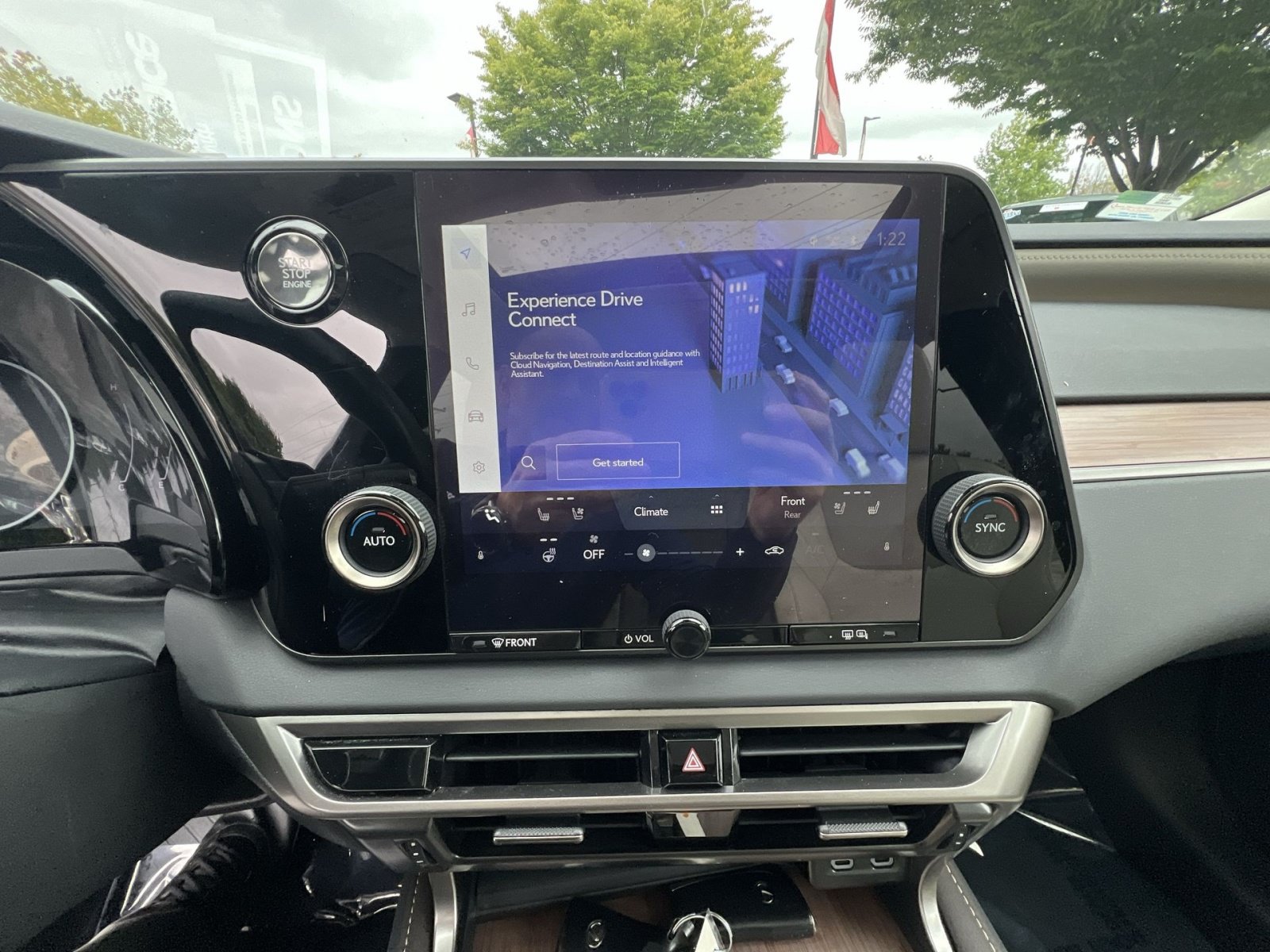 Used 2024 Lexus RX 350 Premium w/ Cold Area Package AWD/4WD image 18