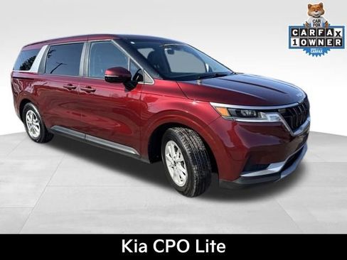 Used 2024 Kia Carnival LX image 1