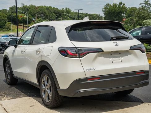 Used 2026 Honda HR-V LX image 5
