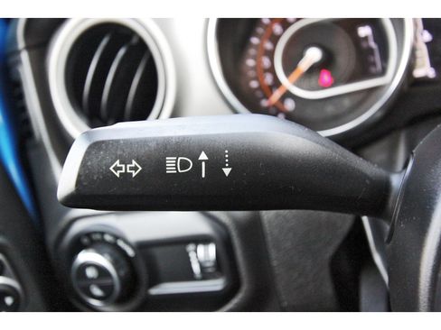 Used 2023 Jeep Gladiator Sport AWD/4WD image 17