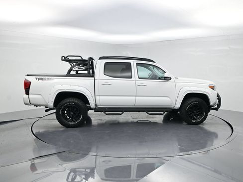 Used 2023 Toyota Tacoma SR AWD/4WD image 4