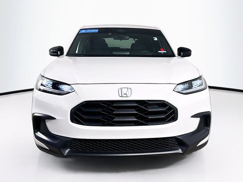 Certified 2025 Honda HR-V Sport image 3