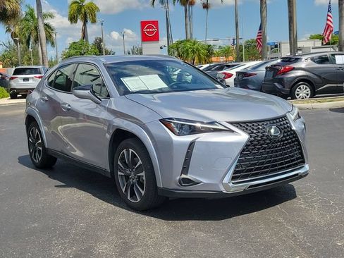 Used 2023 Lexus UX 250h FWD w/ Accessory Package (Z1) image 3