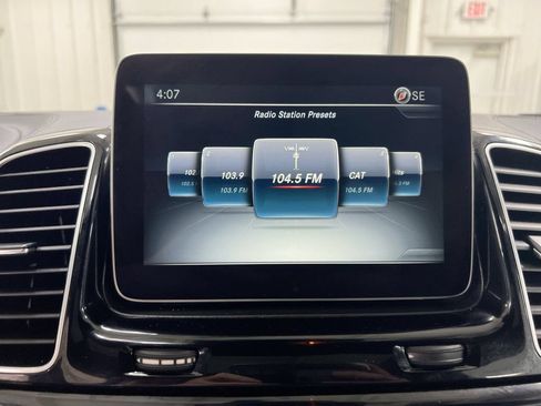 Used 2017 Mercedes-Benz GLS 450 4MATIC image 14