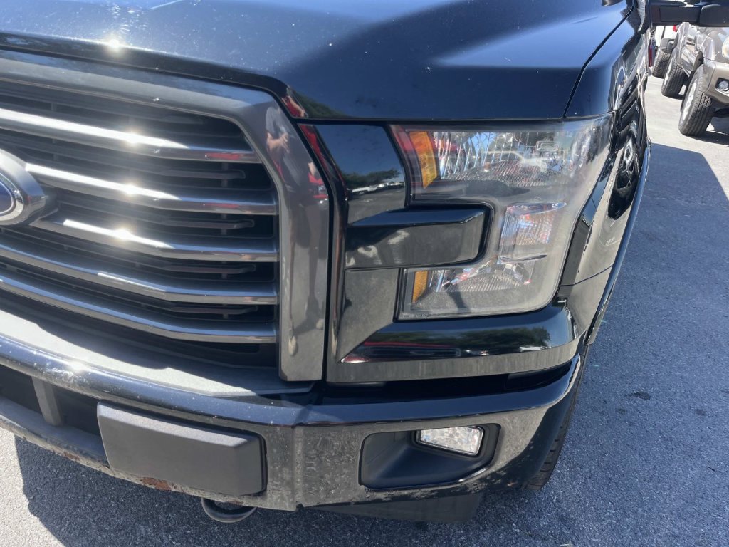 Used 2017 Ford F150 XLT w/ Equipment Group 302A Luxury AWD/4WD image 10