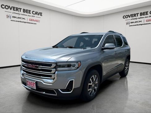 Used 2023 GMC Acadia SLT w/ Preferred Package image 3