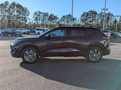 Used 2025 Chevrolet Blazer LT image 6