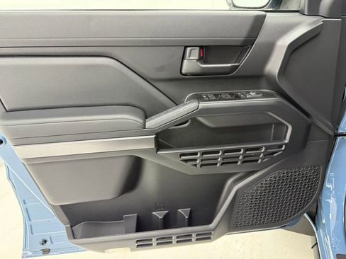 New 2026 Toyota 4Runner SR5 RWD image 31