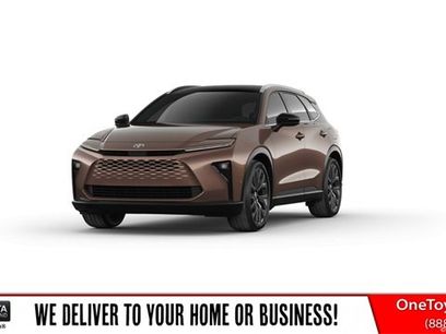 New 2025 Toyota Crown Signia