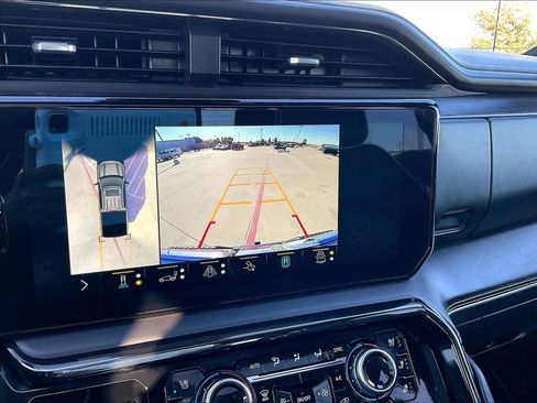 Used 2022 GMC Sierra 1500 AT4X image 29