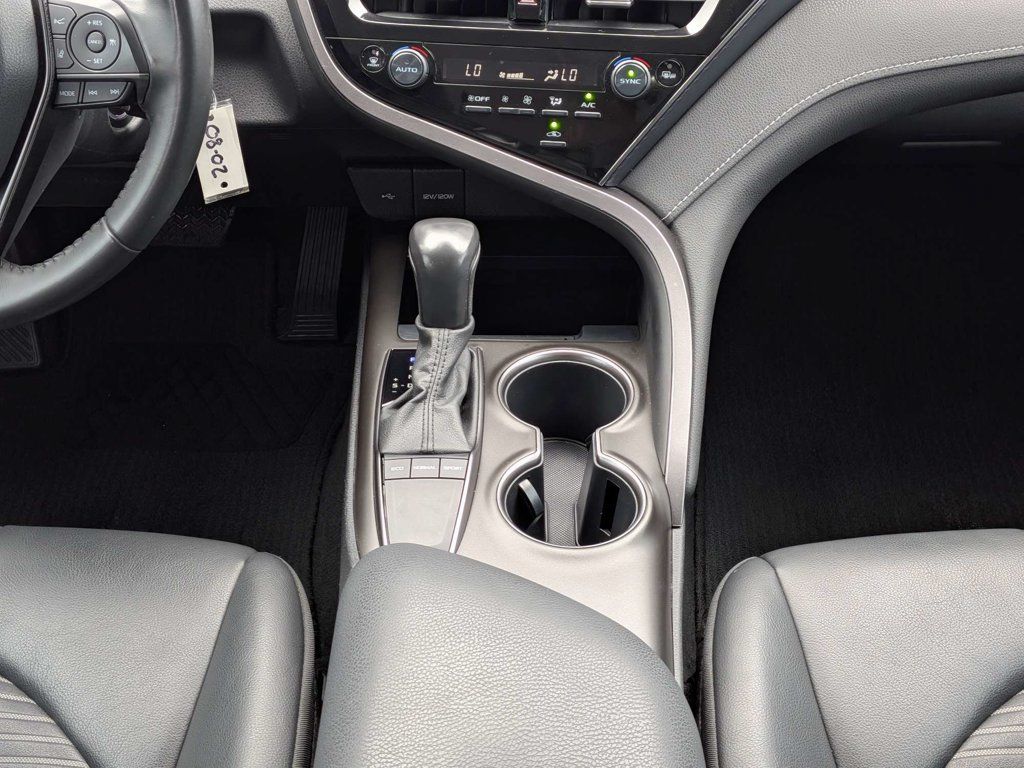 Used 2023 Toyota Camry SE FWD image 17