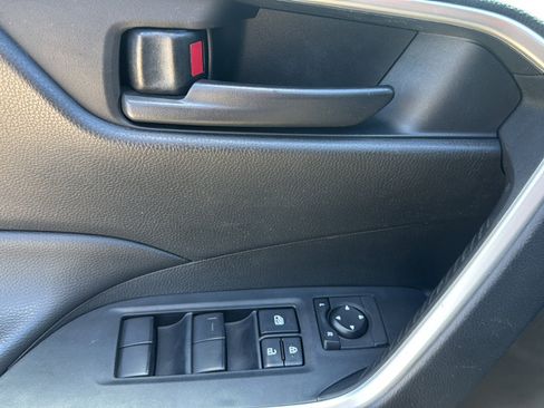 Used 2024 Toyota RAV4 LE AWD/4WD image 15