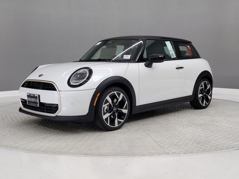 New 2026 MINI Cooper 2-Door Hardtop FWD image 30