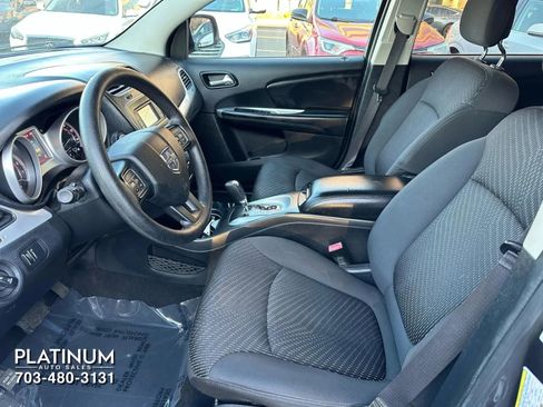 Used 2017 Dodge Journey SXT w/ Comfort/Convenience Group image 10
