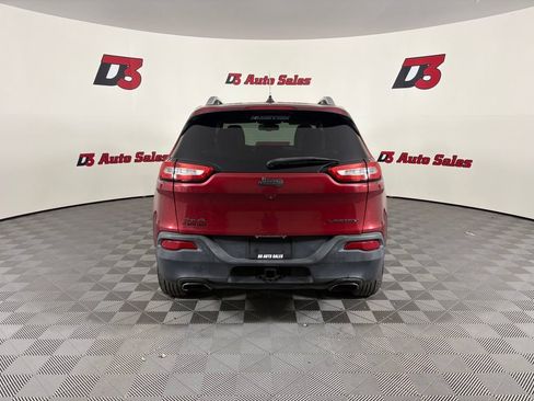 Used 2016 Jeep Cherokee Limited w/ Trailer Tow Group AWD/4WD image 6