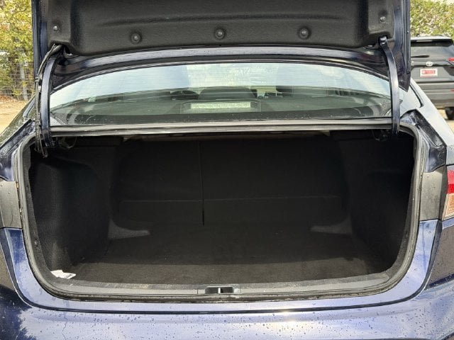 Used 2024 Toyota Corolla LE FWD image 31