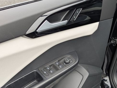 New 2026 Volkswagen Taos S image 11