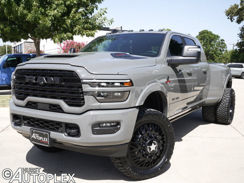 Used 2026 RAM 3500 Limited AWD/4WD image 1