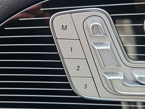 Used 2025 Mercedes-Benz GLS 450 GLS 450 image 15