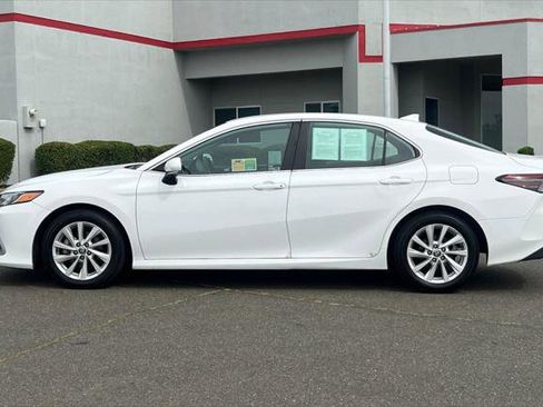 Certified 2024 Toyota Camry LE FWD image 9