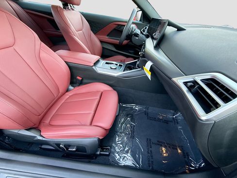 Used 2025 BMW 230i Coupe w/ Convenience Package image 14