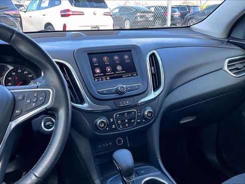 Used 2022 Chevrolet Equinox LT FWD image 7