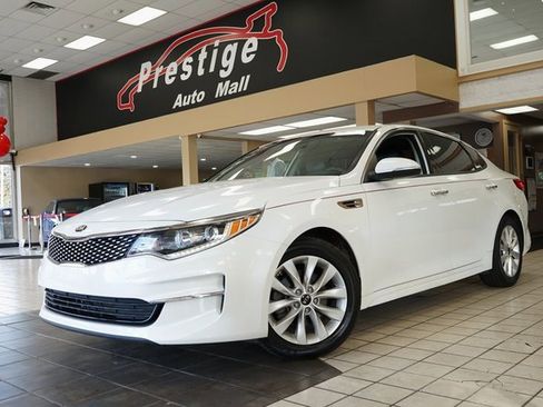 Used 2018 Kia Optima EX image 19