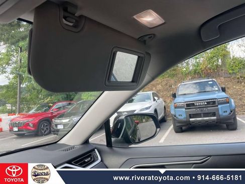 Used 2022 Toyota RAV4 XLE Premium AWD/4WD image 34