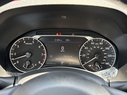 Used 2025 Nissan Altima 2.5 SV FWD image 19