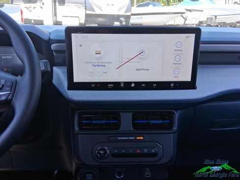 New 2025 Ford Maverick XLT image 17