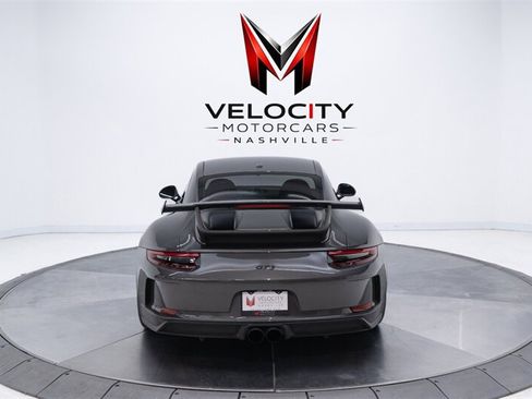 Used 2018 Porsche 911 GT3 RWD image 15