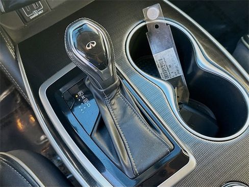 Used 2019 INFINITI QX60 Luxe w/ Essential Package image 15