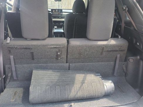 Used 2022 Mitsubishi Outlander ES image 19