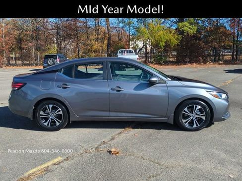 Used 2021 Nissan Sentra SV image 3