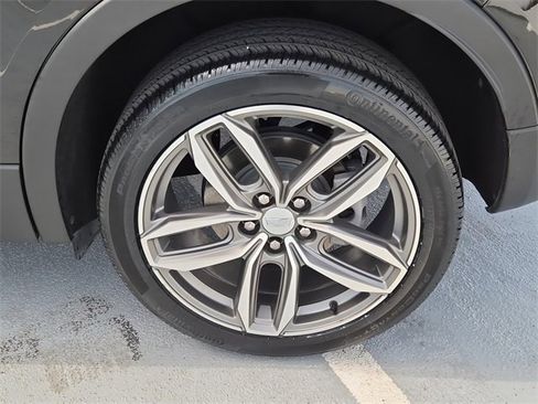 Used 2023 Cadillac XT4 Sport image 11