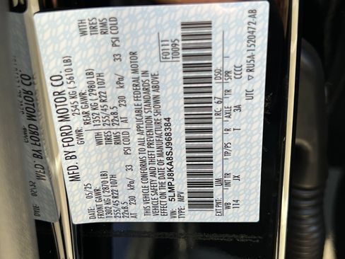 New 2025 Lincoln Nautilus Reserve w/ Jet Appearance Package image 34