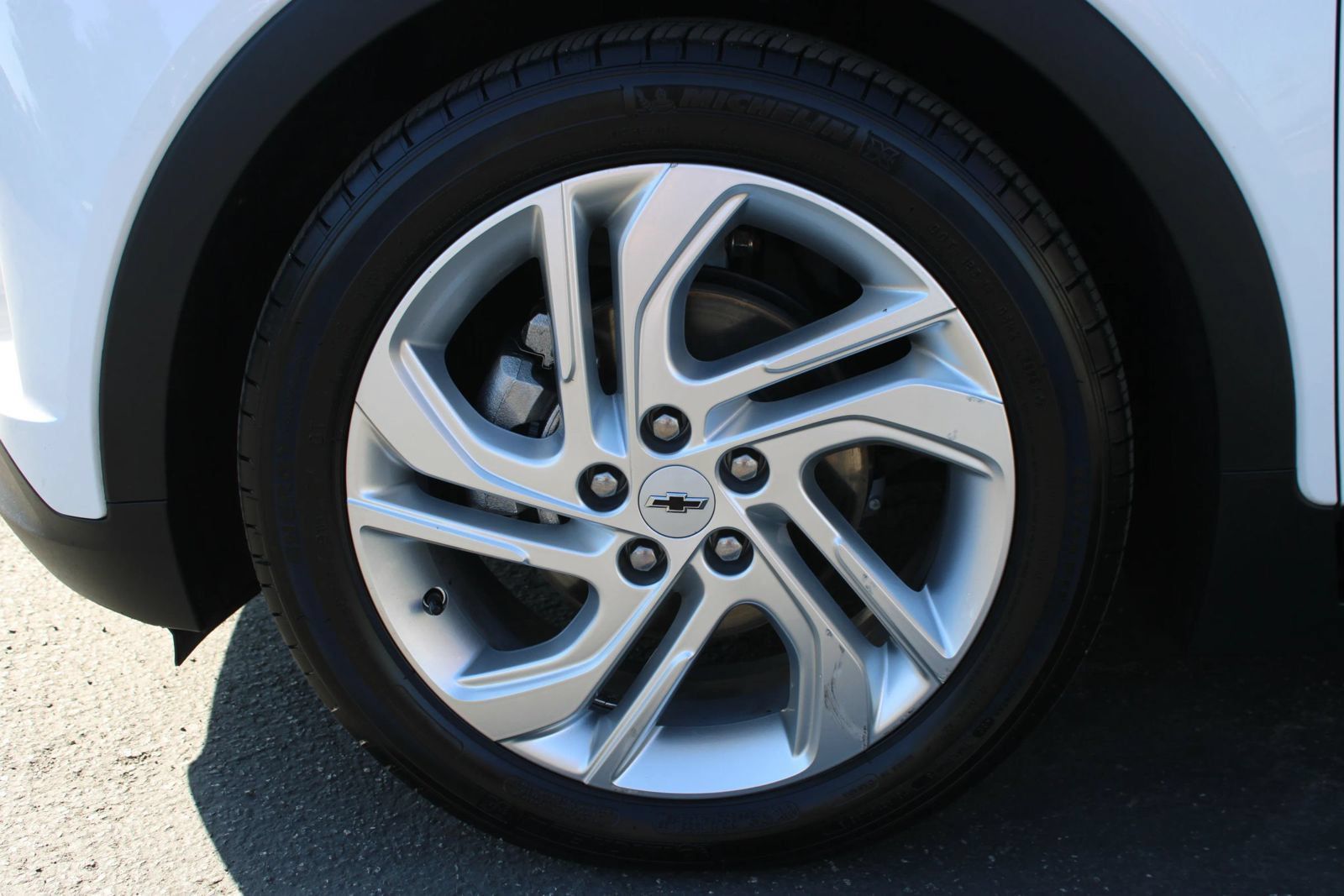 Used 2022 Chevrolet Bolt LT FWD image 4